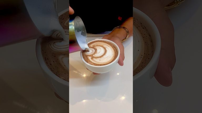 Latte Art For BeginnersHow To Pour Heart Latte Art Tutorial CLASSIC LATTE ART TULIP POUR#coffee #art